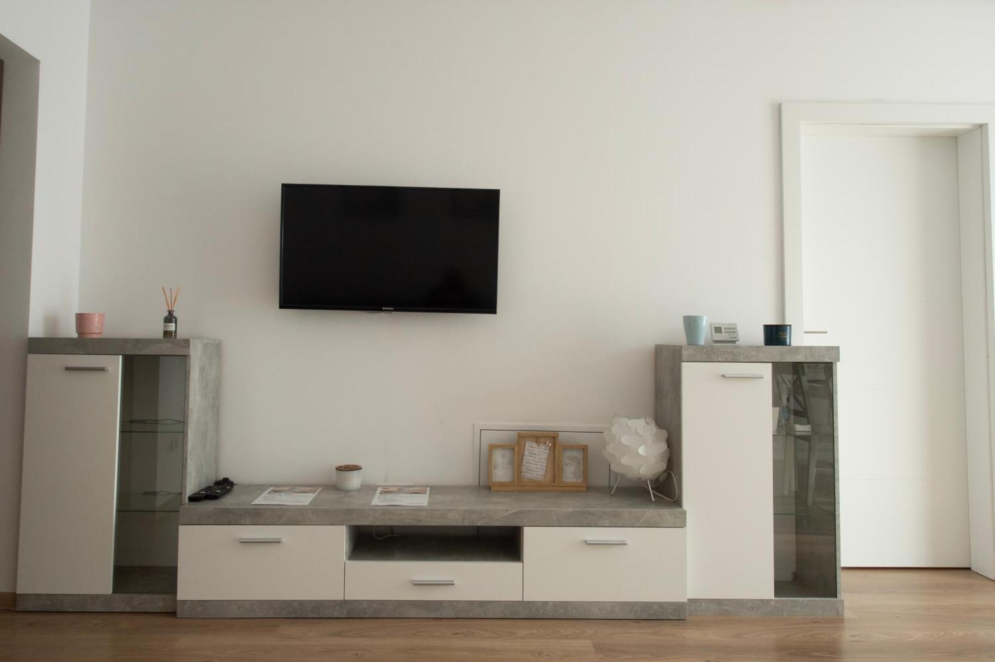 Central Residence Бая Маре Екстериор снимка
